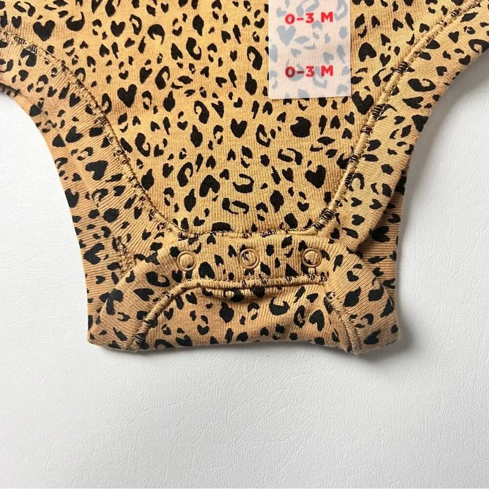 Old Navy Baby Long Sleeve Animal Print Bodysuit Sz0-3 M